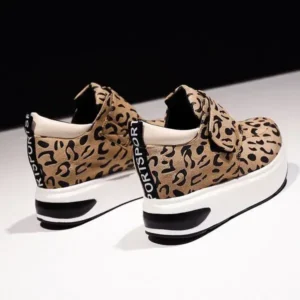 Vanilashoe Women Fashion Wedge Leopard Leopard Sneakers